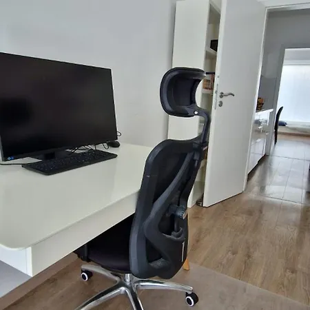 Idyllische 2-zimmer-wohnung Im Herzen Hannovers * Ганновер